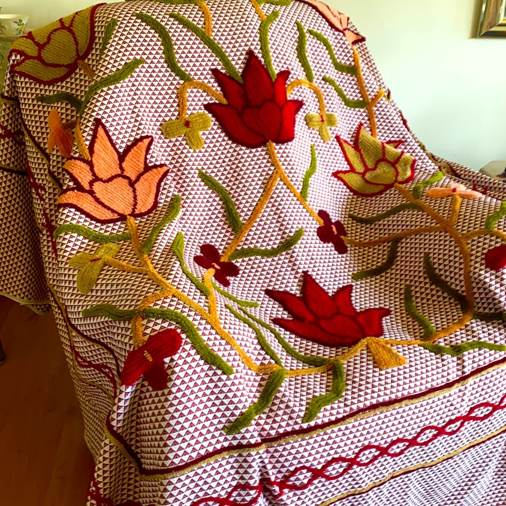 Queen size comforter/quilt with embroidered flowers 30 percent off